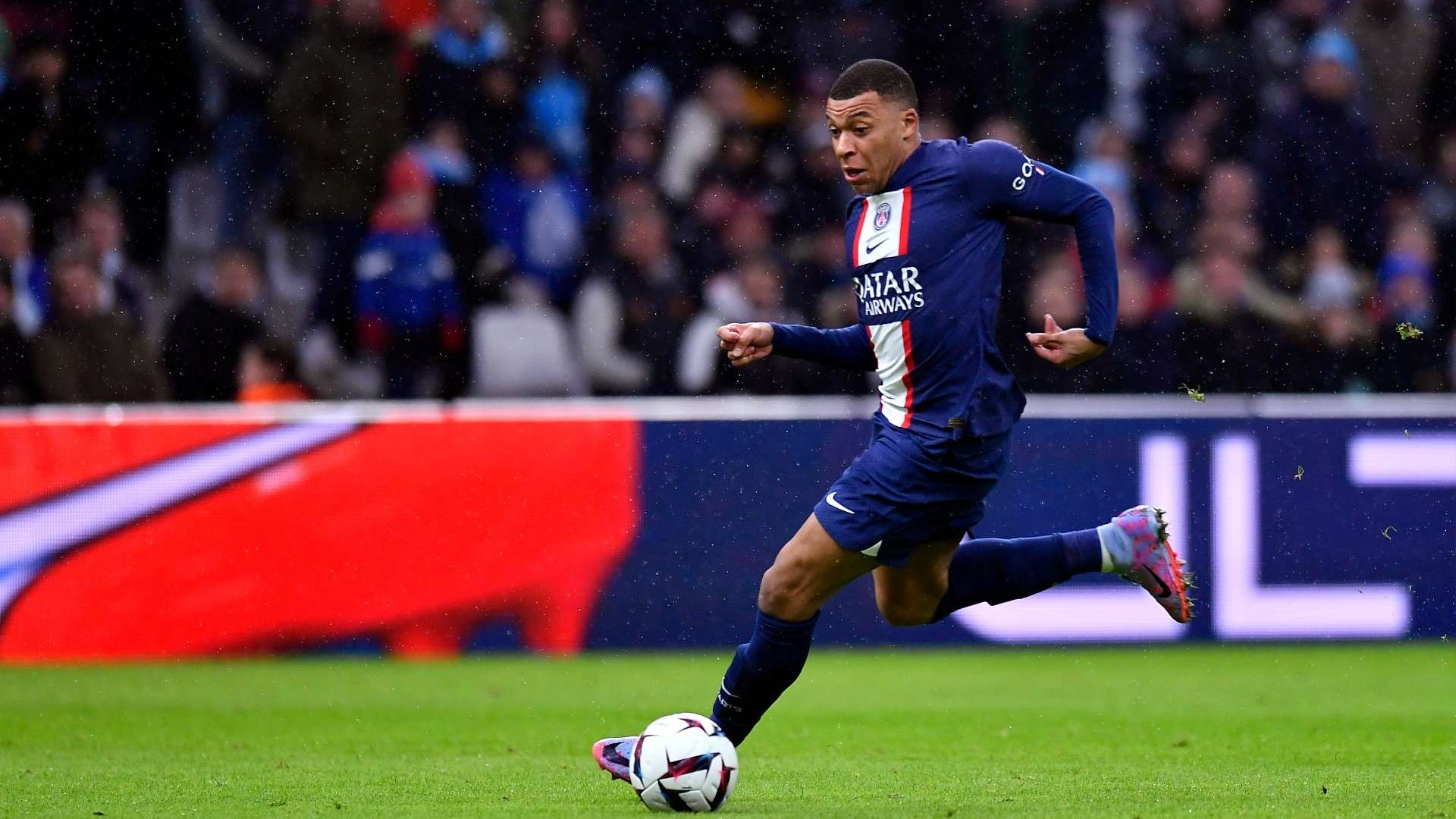 正是由于他 正是由于他